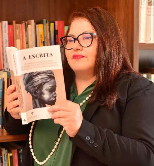 Profa. Dra. Algemira de Macêdo Mendes (UESPI)